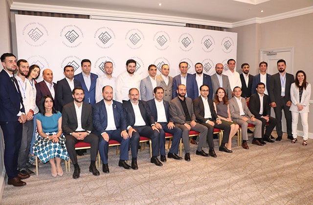 article-image